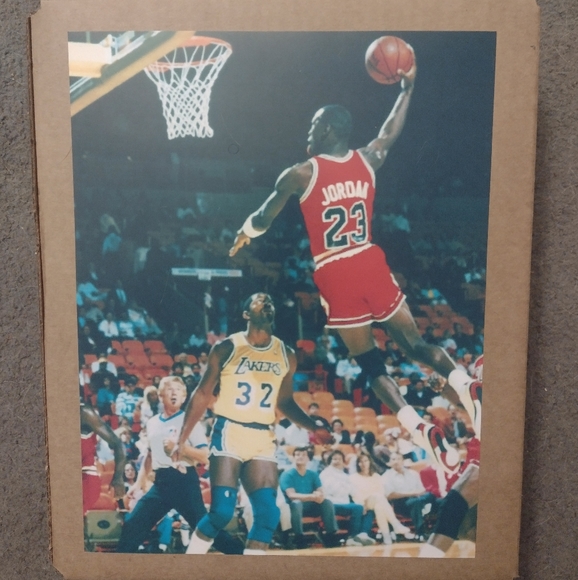 MICHAEL JORDAN BULLS RETRO 8.5x11 FREE THROW LINE DUNK GLOSSY 1988 NBA POSTER - Picture 6 of 10